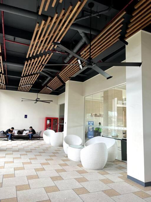Dayinn, Skyhouse Bsd Lux And Homey Studio, Near Aeon Bsd And Ice Bsd Cilenggang Bagian luar foto